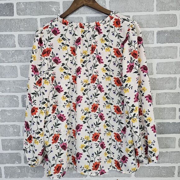 Old Navy Blouse Large Floral Faux Wrap Ruffled Neckline Puff Sleeve Feminine - Picture 2 of 8